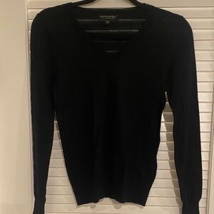 Banana Republic Women's Black V-Neck Sweater